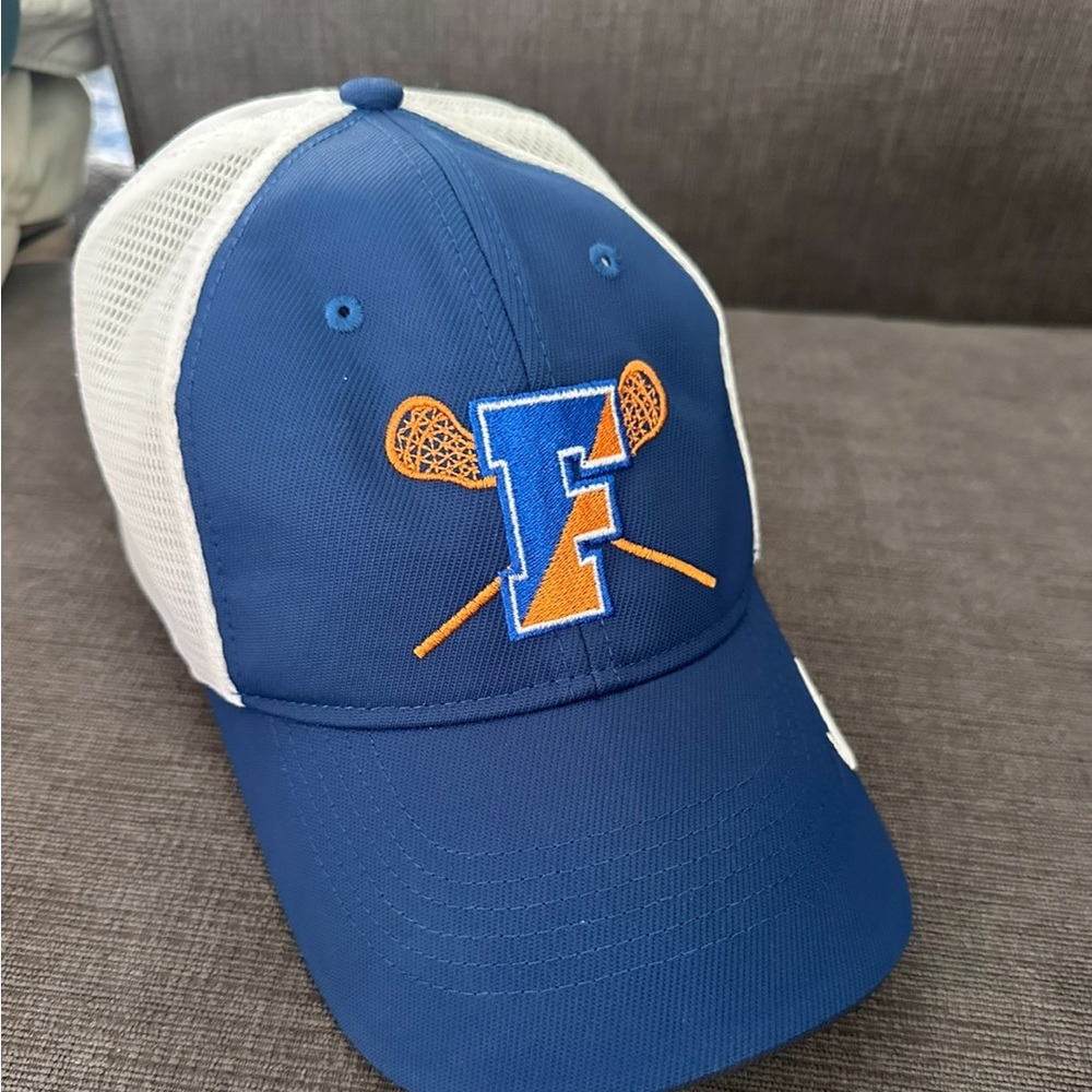 Nike golf hat, blue and white